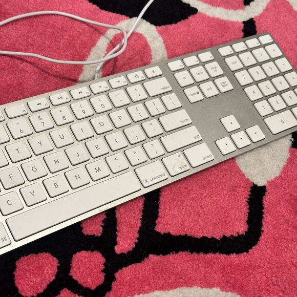 Apple USB Wired Keyboard Used Tested Working Genuine OEM Mac - Picture 2 of 6